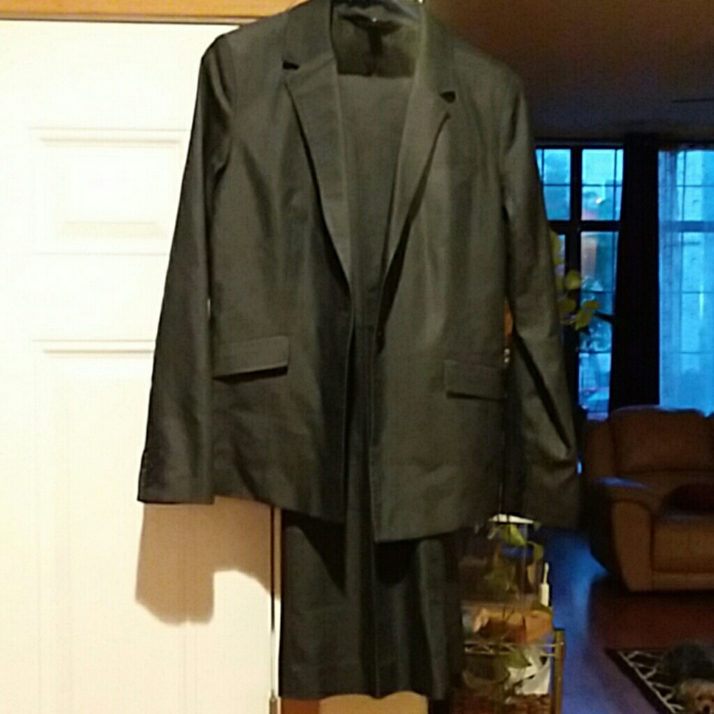 Mossimo Navy Blue Suit (Jacket & Pants) - Size 6